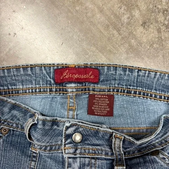 Vintage Aeropostal Medium Wash Flared Y2K Jeans Size 3/4 - Picture 2 of 8